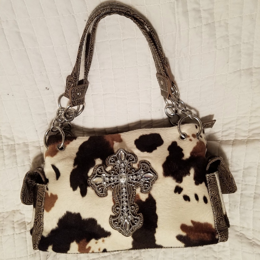 Pinto handbag with cross